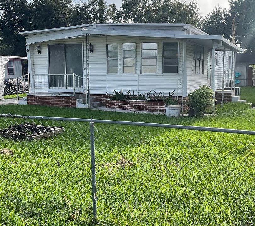 1st image of 2817 Newcombe Ln