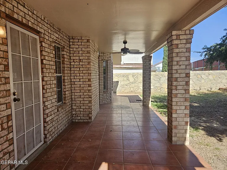 11235 Kachina Dr — Photo 25