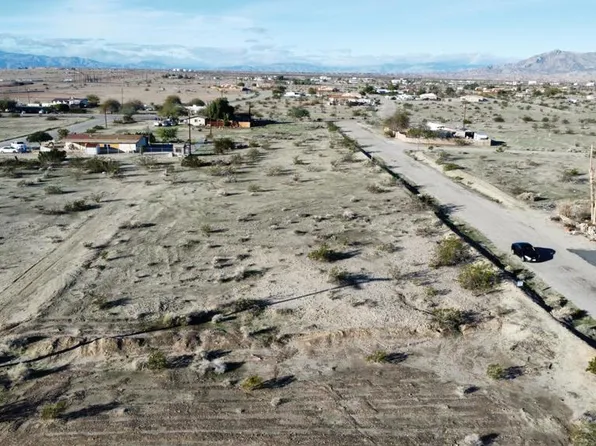 1193 Shore Sand St, Thermal, CA 92274