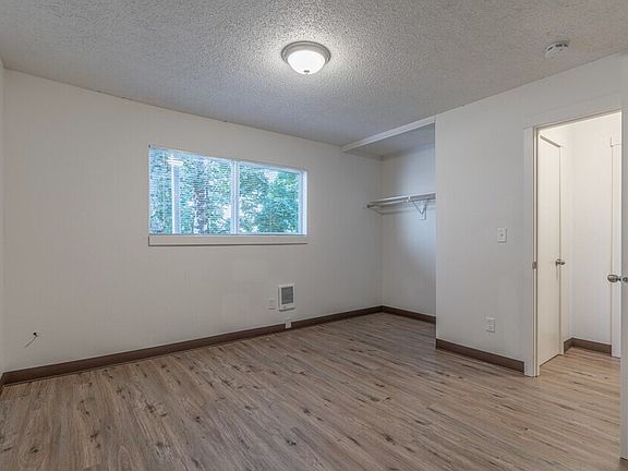 5th image of 2540 Hyacinth St NE #2750