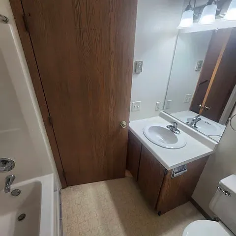 4526 Speros Ln — Photo 15