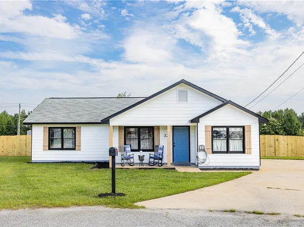 22 Lake Ln, Phenix City, AL 36870