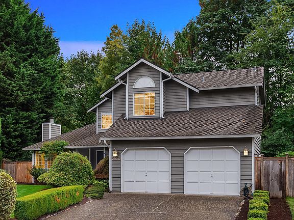 2nd image of 23047 NE 19th Dr