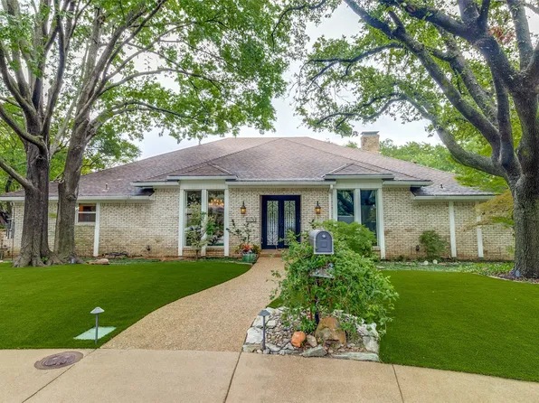 8826 Vista Oaks Cir, Dallas, TX 75243