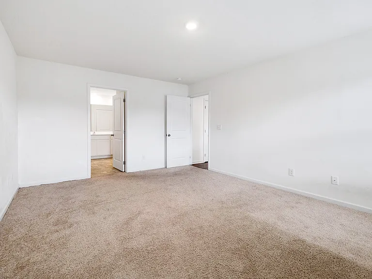206 Venard Way — Photo 23