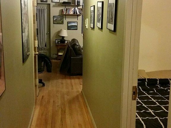 4th image of 2842 47th St #2F