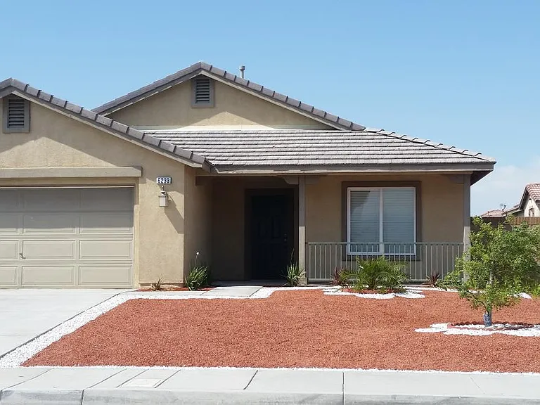 6233 Sandwood Way — Photo 2
