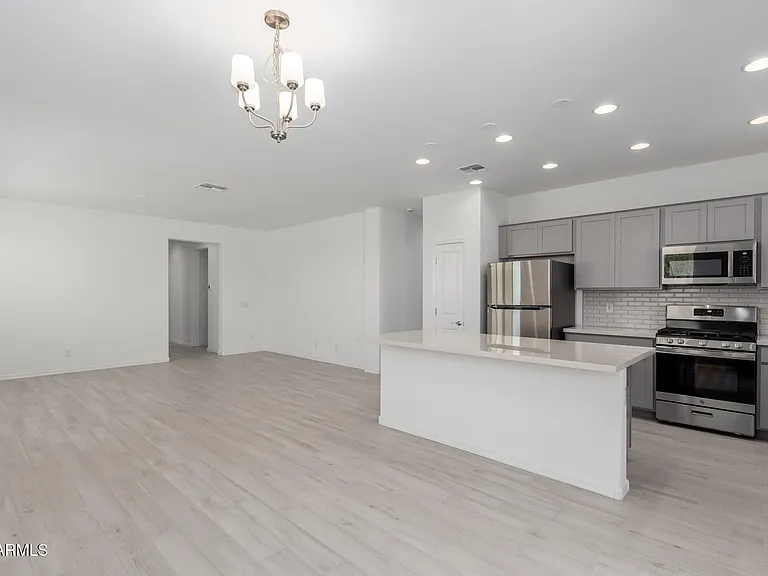 14436 W Sand Hills Rd — Photo 10
