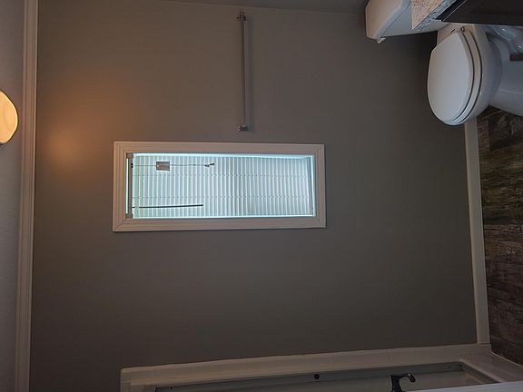 3rd image of 1250 Paree St #99