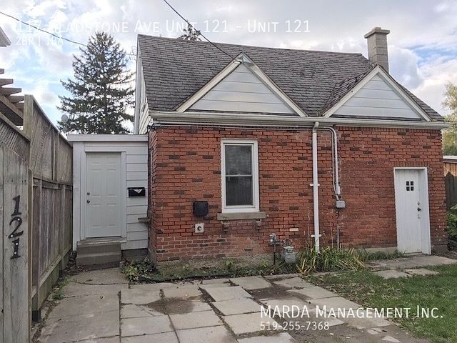 1st image of 117 Gladstone Ave #121