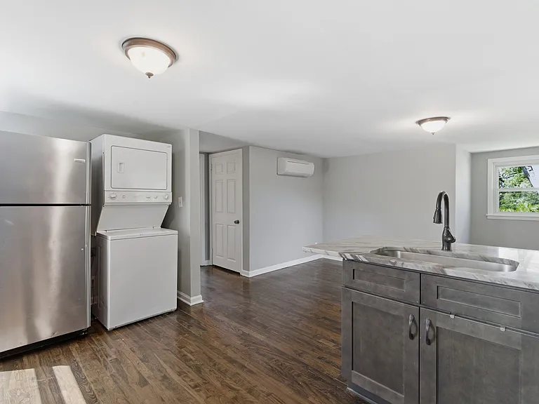 853 Gallavista Ave — Photo 12