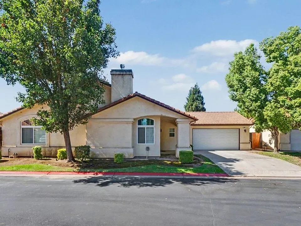 268 River Point