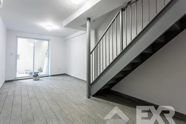 Rented by EXR | media 69