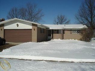 42940 Saxony Rd, Canton, MI 48187