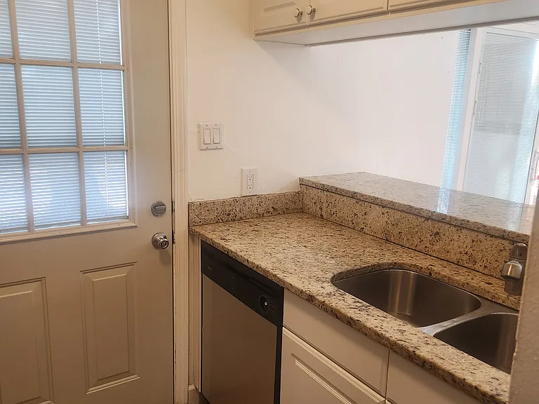 1625 N Murray Blvd #1-5 — Photo 13