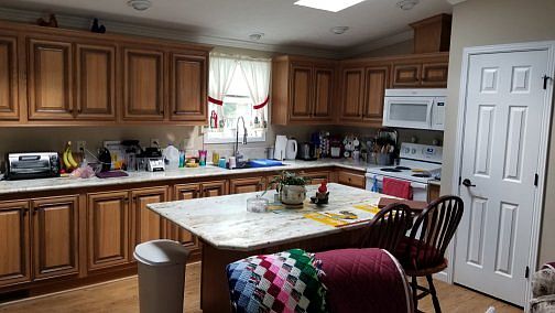 4th image of 14 Forestdale Dr