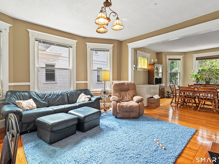 253 W Elm St #2 — Photo 6