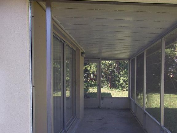 5th image of 21262 Coulton Ave