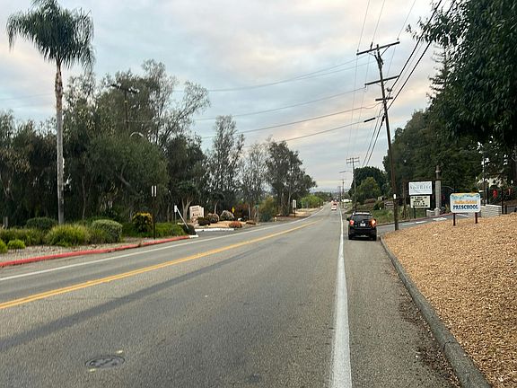 5th image of 451 S Stage Coach Ln