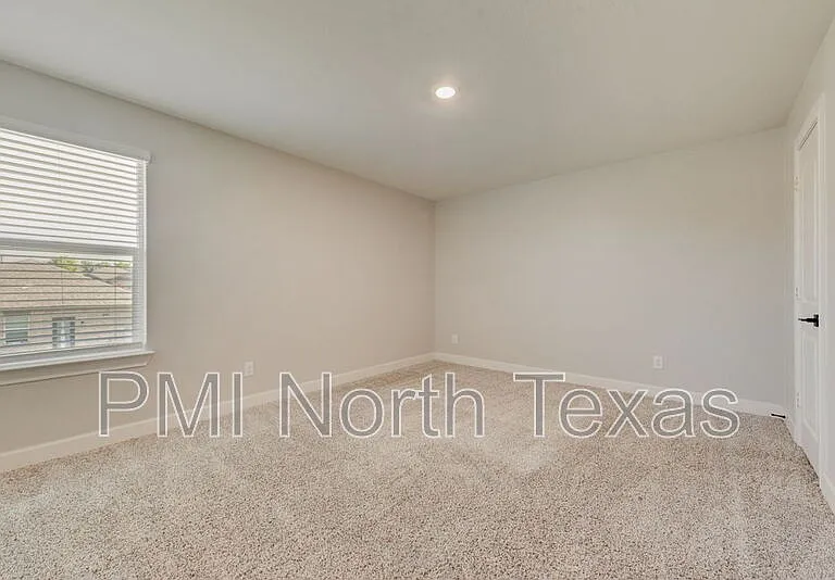 804 Calhoun Dr — Photo 16