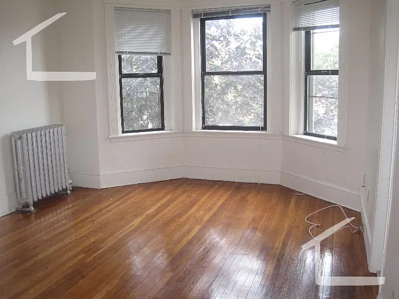 Studio, 1.0 bath, $1,950 — Photo 1