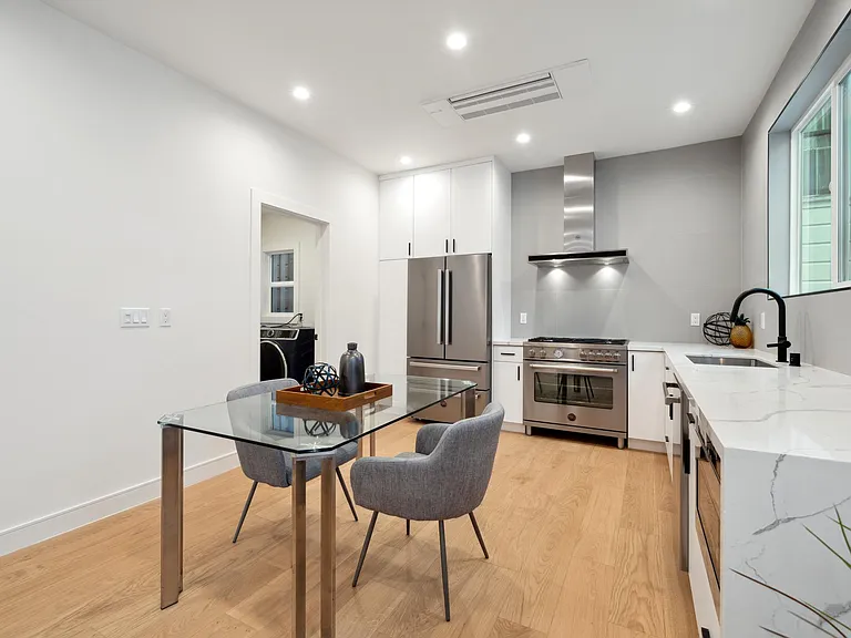 1200 Jackson St #1210 — Photo 13