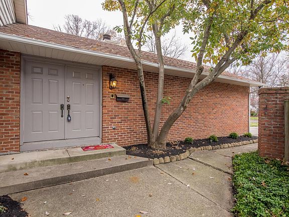 4th image of 2778 Powell Ave