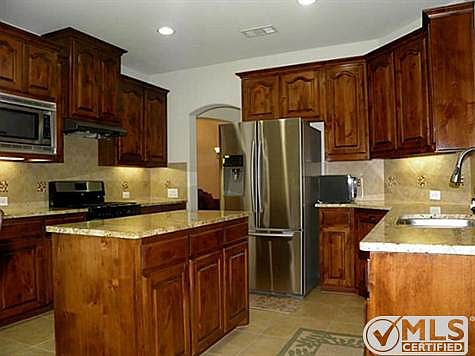 4th image of 217 Florence Dr