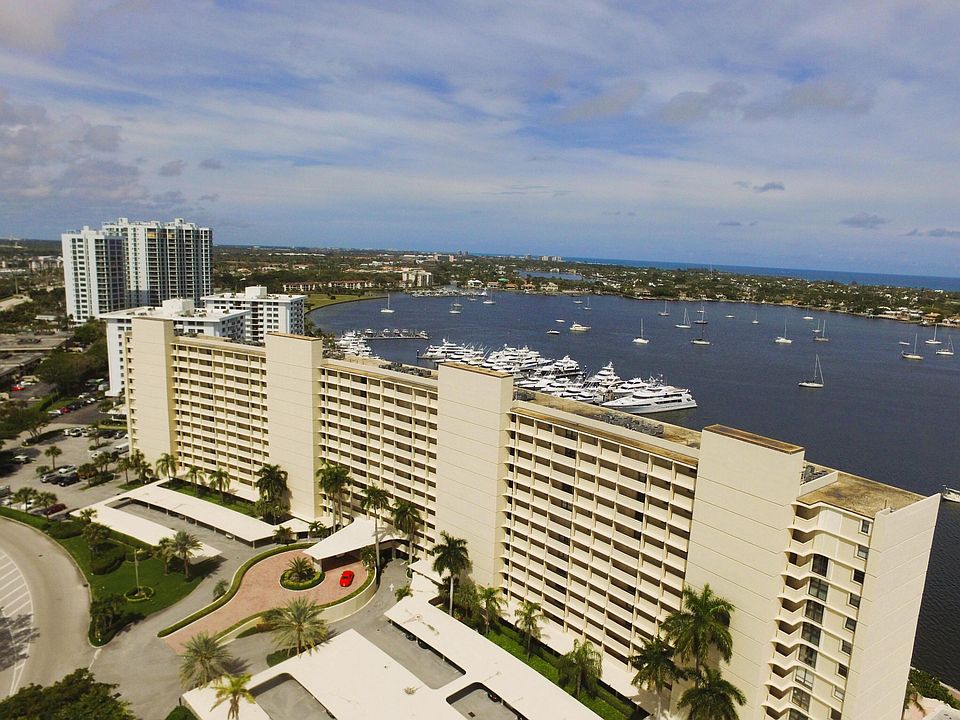 1st image of 132 Lakeshore Drive #718