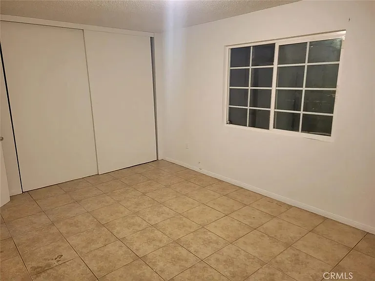 34327 Paris St — Photo 7