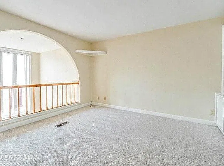 115 N Lee St #202 — Photo 12