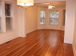 1322 W Elmdale Ave #1, Chicago, IL 60660