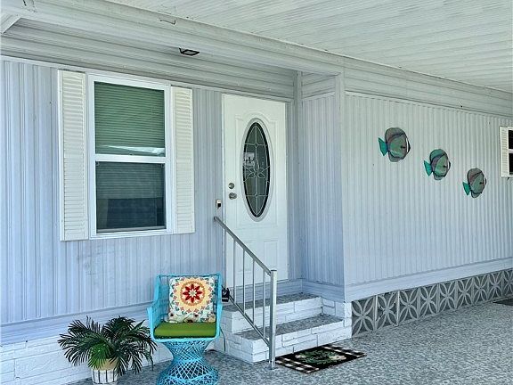 3rd image of 554 Peace Lake Ct