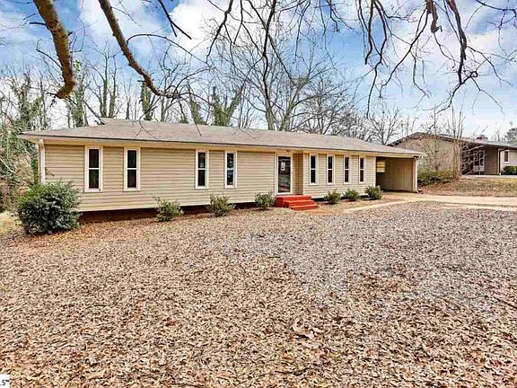 3rd image of 204 Brantford Ln