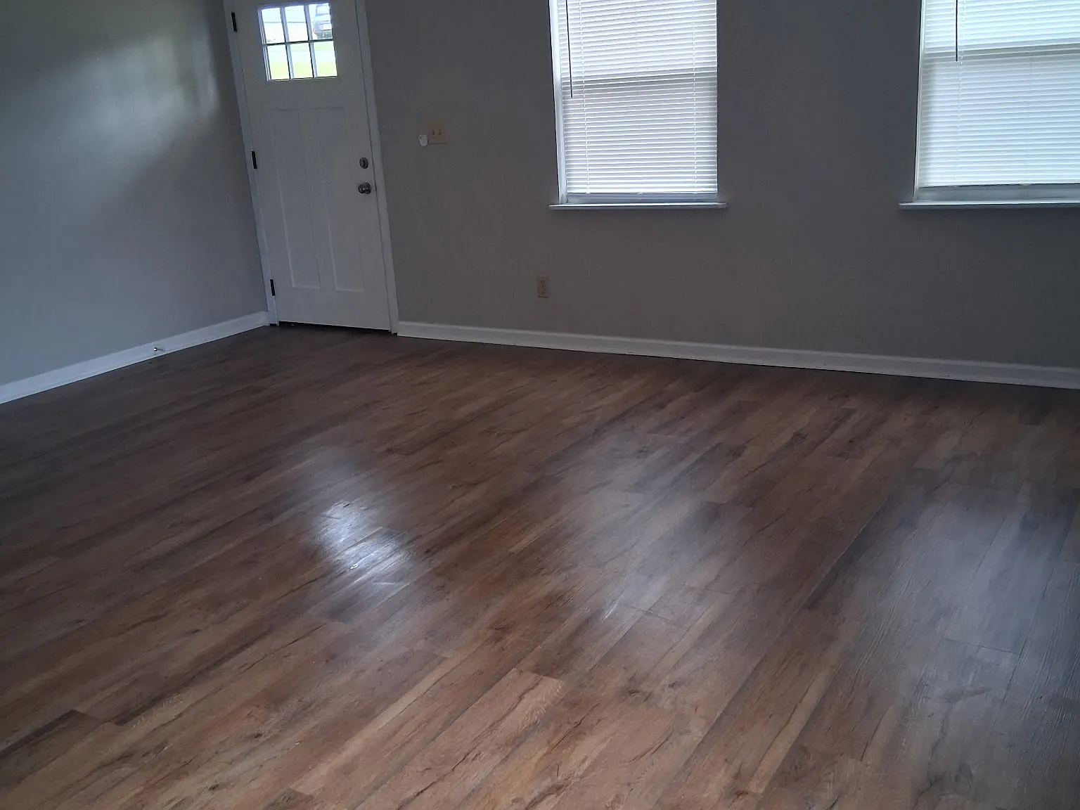 2 bed, 988 sqft, $875 — Photo 1