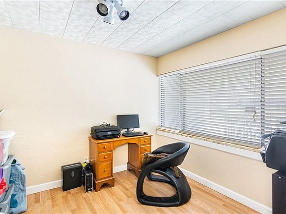 3rd image of 5840 42nd Ave N