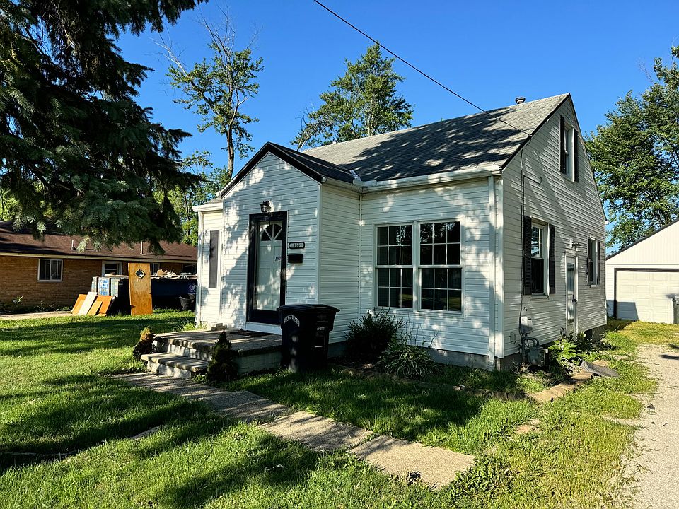 1st image of 566 Wesley Ave