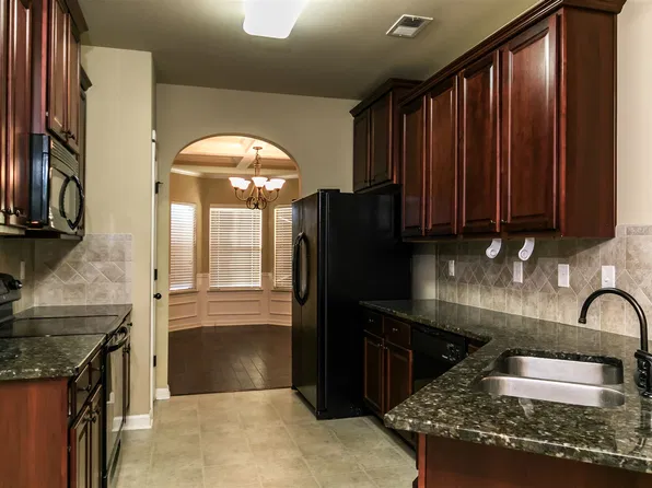 1258 Paramount Ct, Hephzibah, GA 30815