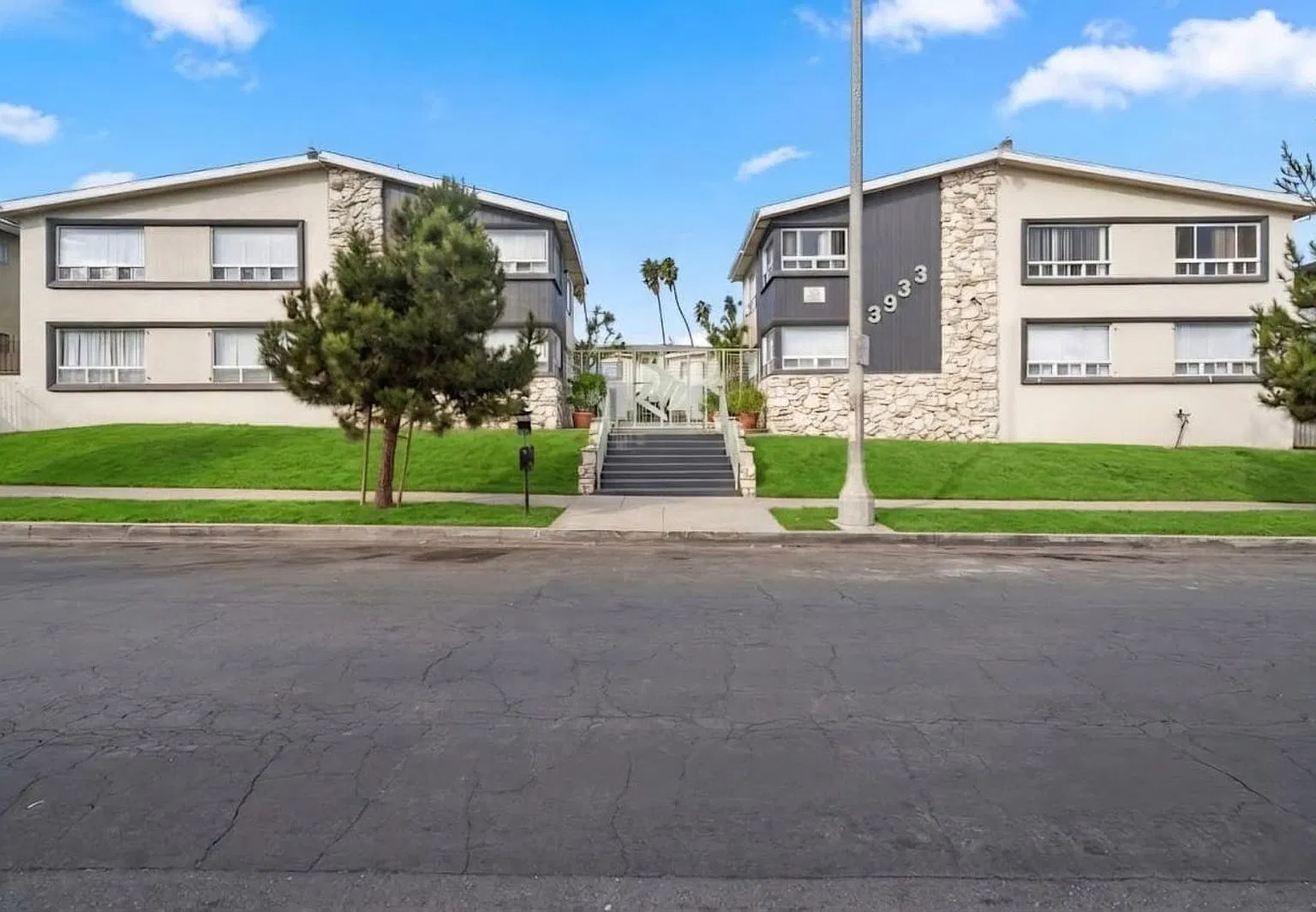 1 bed, 1.0 bath, 675 sqft, $1,615 — Photo 2
