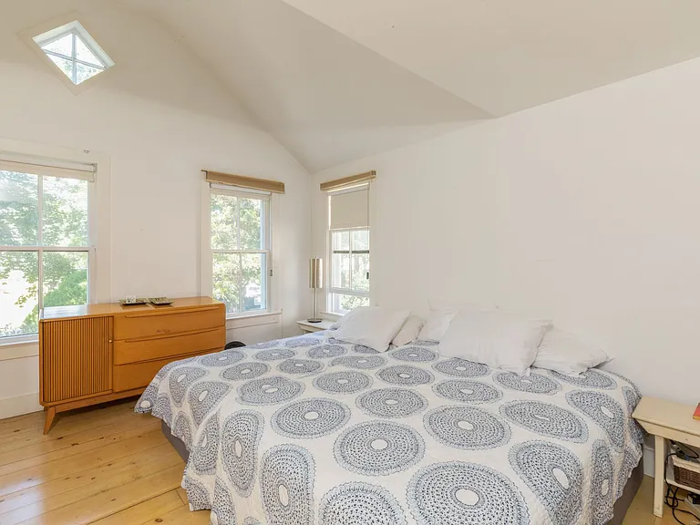 60 Harrison St — Photo 9