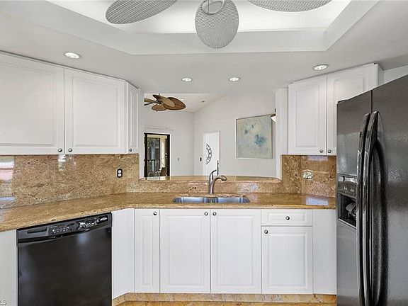 4th image of 549 Serendipity Dr #549