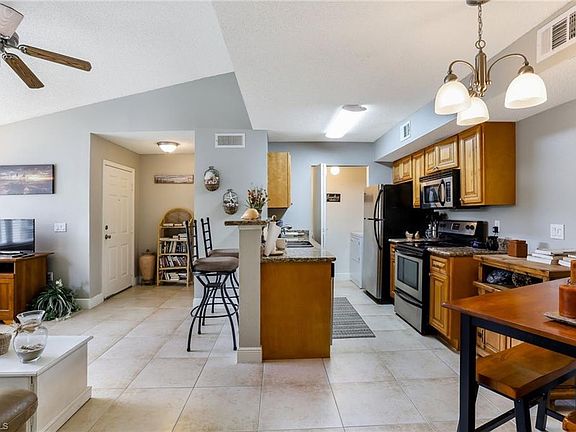 Home For Sale In Venetian Palms