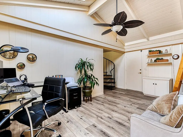 10 Capri Ct — Photo 19