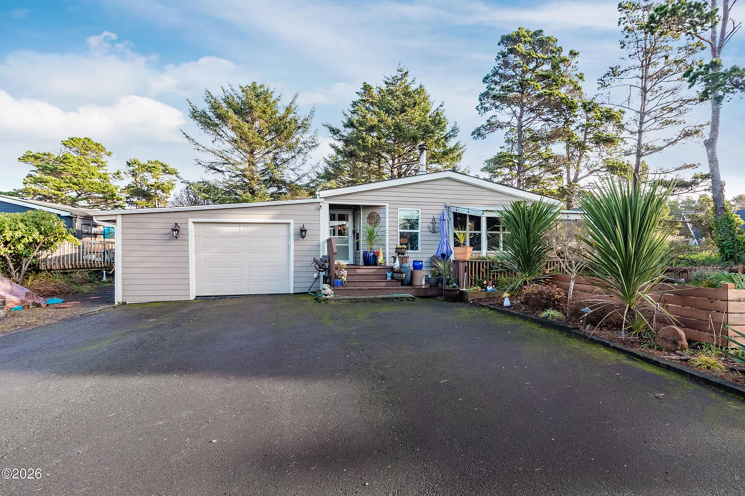 3810 Evergreen Ave photo 1
