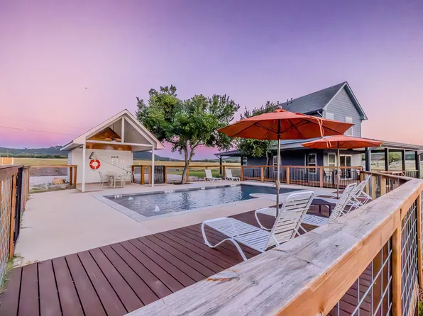 1525 McAdams Rd #C, Graford, TX 76449