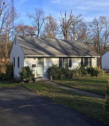 2nd image of 1835 Peabody Dr