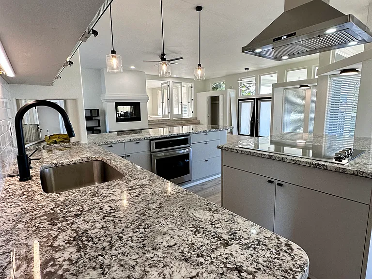 16408 SW Timberland Dr — Photo 7