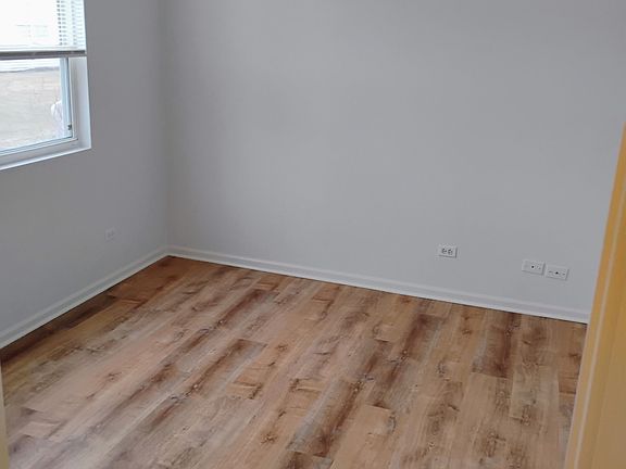 5th image of 7214 Alden Dr