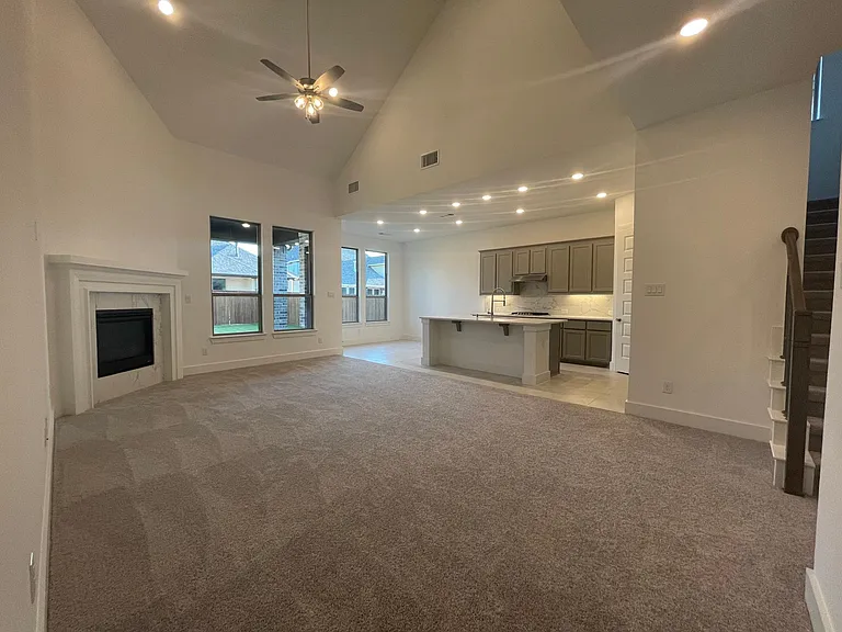 1164 Saddle Ridge Dr — Photo 5