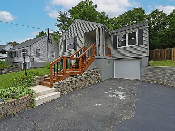 2nd image of 3044 Carroll Ave